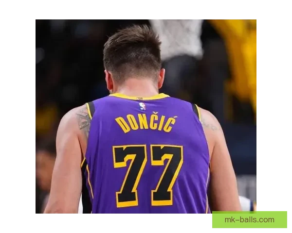 杰弗森回应东契奇批评称巨星初期投篮为热身 老詹离队后湖人面临夺冠断层