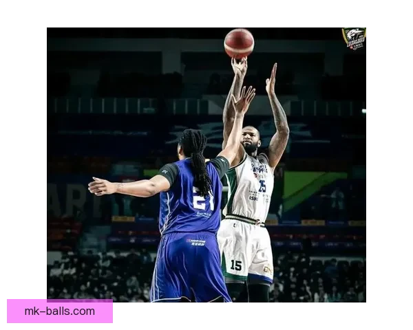 考辛斯谈雷霆崛起经历从受欢迎到被质疑球队核心情况